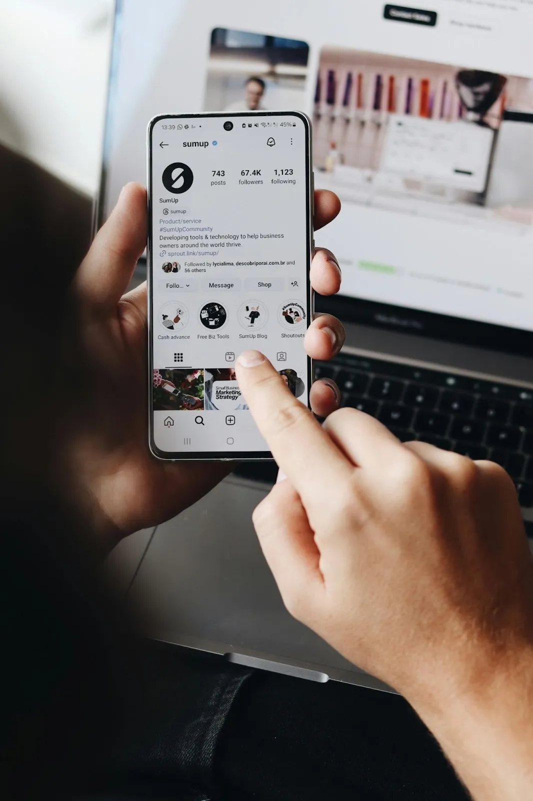 How to Know If Someone Hide You from Their Story