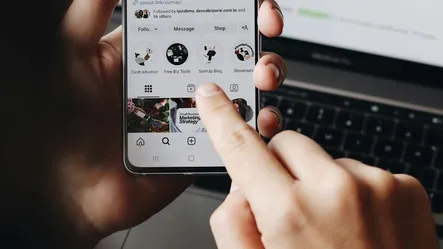 How to Know If Someone Hide You from Their Story